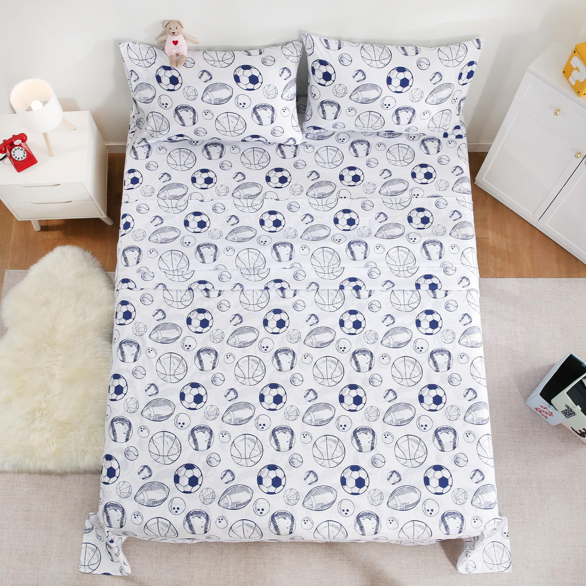 LONAVA Ball Sports fitted sheet with a 16-deep-pocket fits securely on twin beds.