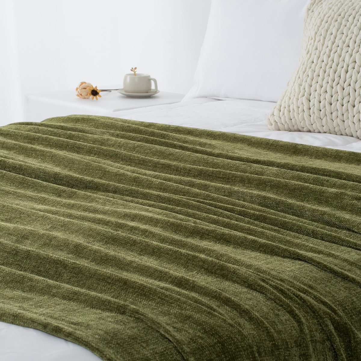 LONG CREATE machine washable chenille throw for easy care