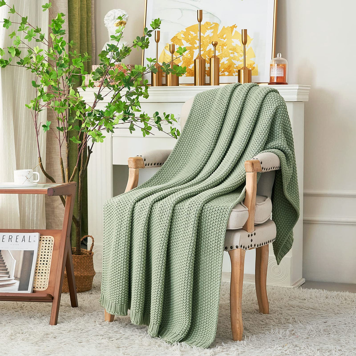 Longhui Bedding chunky knit blanket on bed for decorative layering