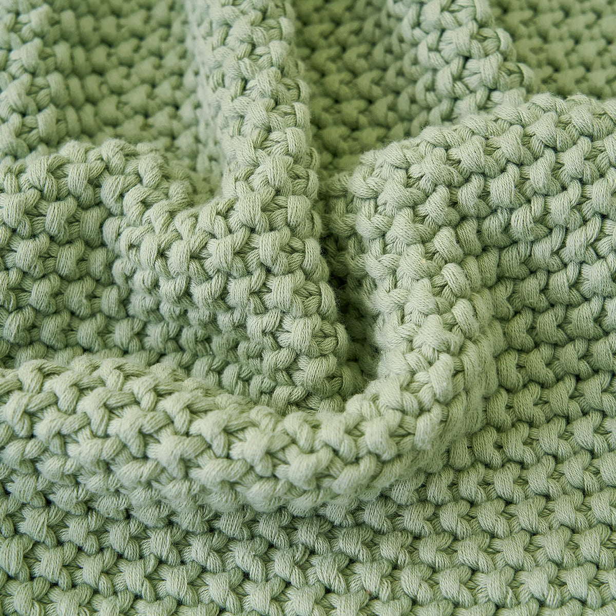 Longhui Bedding chunky knit blanket folded as a gift-ready package