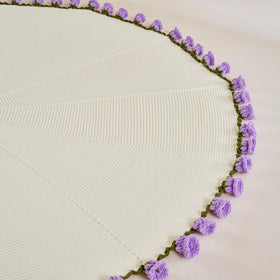 Longhui Lily of the Valley blanket folded display, compact gift-ready.