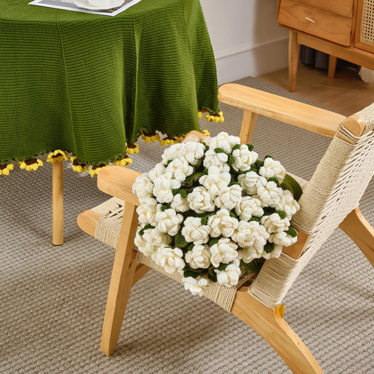 Longhui Bedding Lily Bouquet Throw rolled into a bouquet for gifting