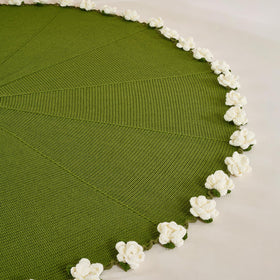 Longhui Bedding Lily Bouquet Throw close-up fringe and rose motifs