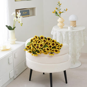 Longhui Bedding romantic gift for her featuring sunflower motifs and handmade charm.