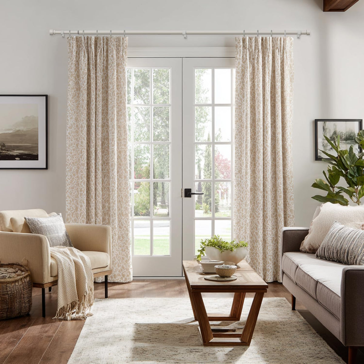 Lootkell heavy-duty 1-inch rod supports heavier curtains without sagging.