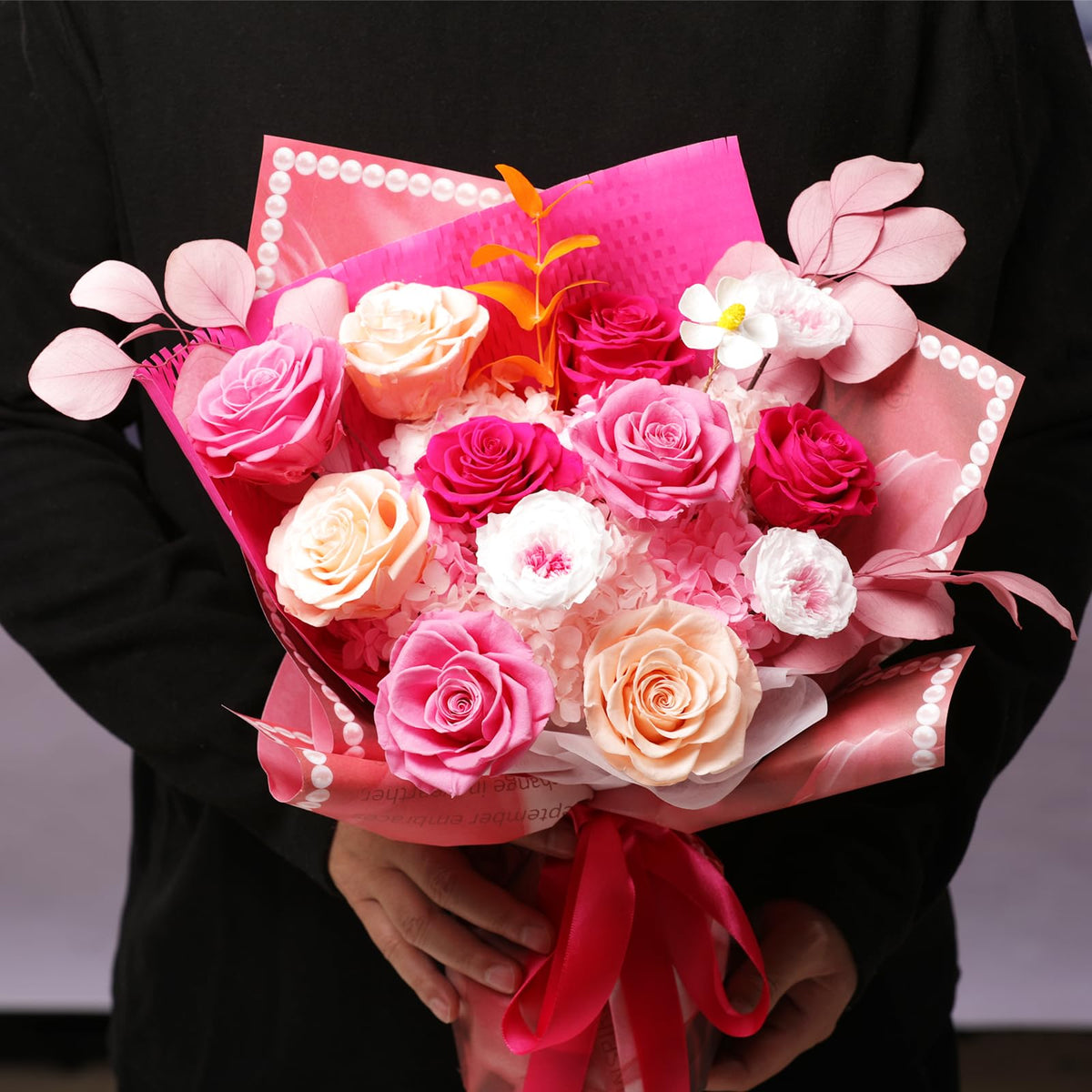 Lovenfold allergy-free pollen-free blooms for easier decorating