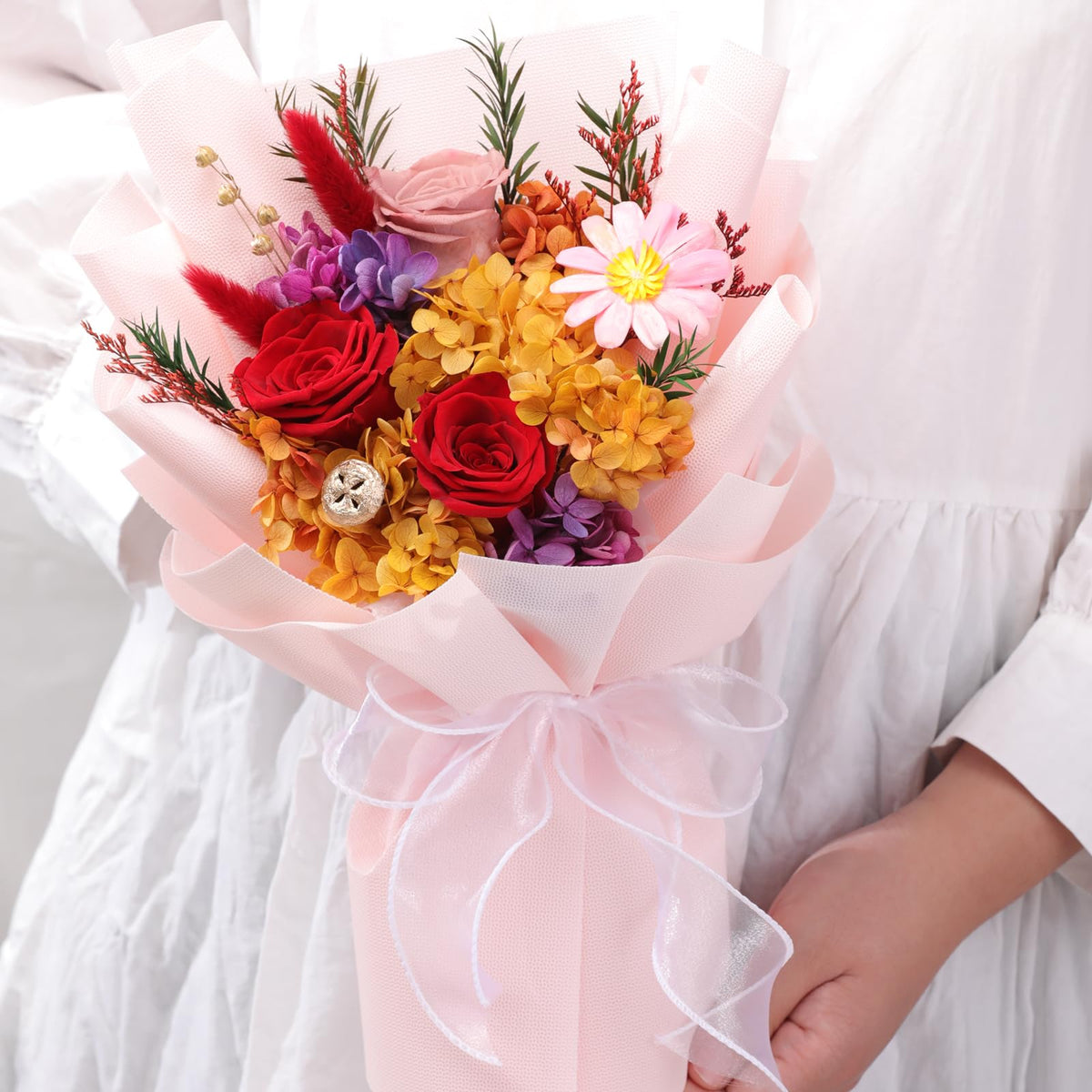 Lovenfold durable, low-maintenance flowers that stay vibrant for years.