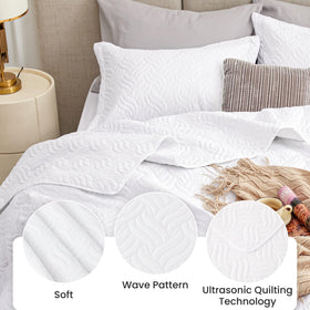 Love's cabin all-season coverlet in a simple solid color