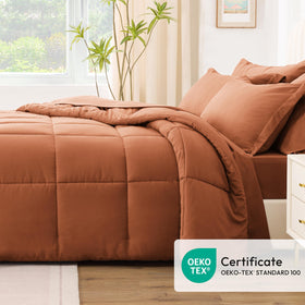 Love's cabin envelope-closure pillowcases keep pillows secure through the night.