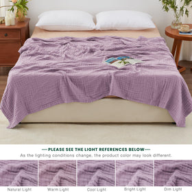 Machine-washable Love's cabin muslin blanket for easy daily care.