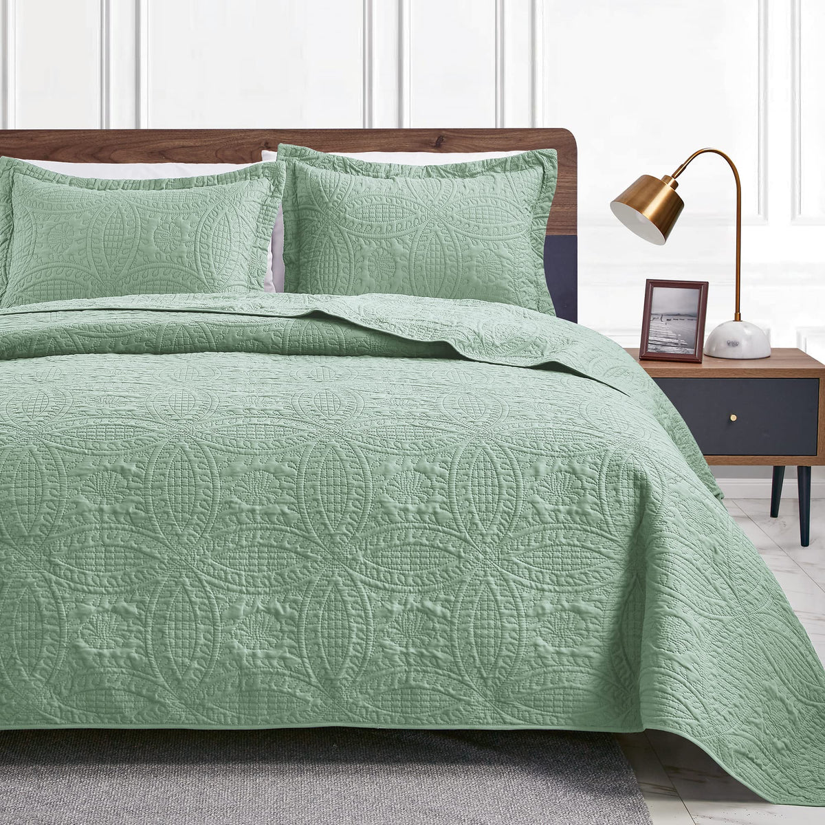 Love's cabin oversized king sage quilt and coverlet for all-season comfort