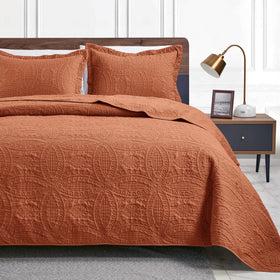 Love's cabin oversized king quilt in umber coverlet for year-round comfort