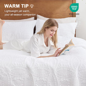 Love's cabin pillow sham set on bed demonstrating coordinated styling