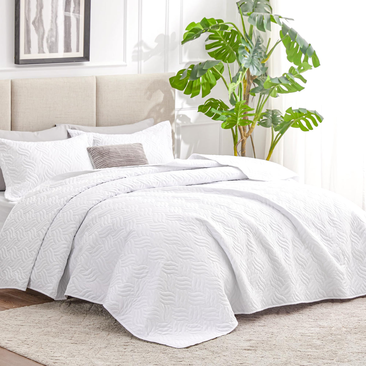 Love's cabin two queen-size pillow shams complete the bedding set