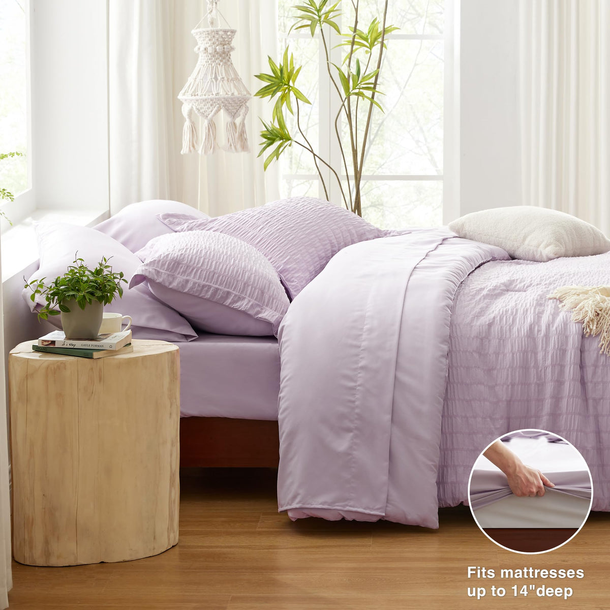 Love's cabin seersucker lavender fitted sheet corner closeup with secure fit