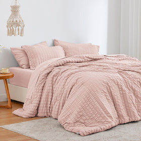 Love's Cabin Seersucker Pink twin comforter shows soft warmth suitable for all seasons