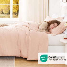 Love's cabin edge-pressed pillowcase adds tidy decorative touch.