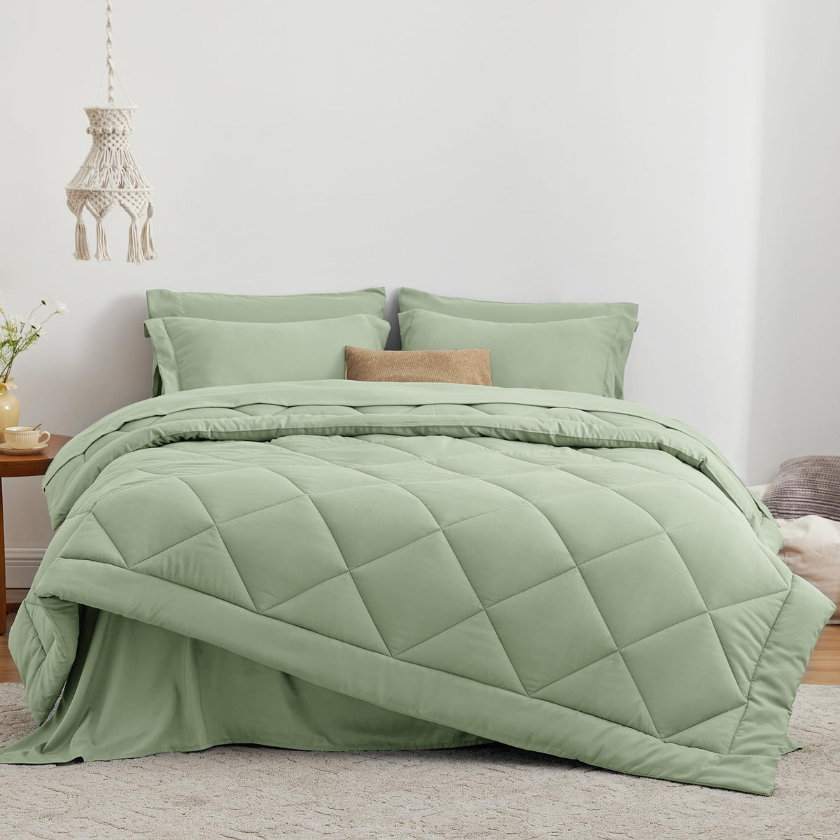 Love's cabin twin comforter sage box-stitch keeps filling evenly for a tidy appearance.
