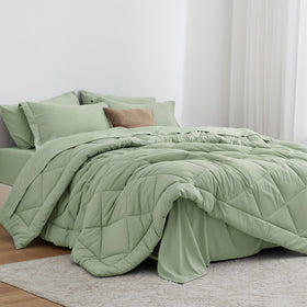 Love's cabin twin comforter sage cover demonstrates ultra-soft fabric for year-round comfort.