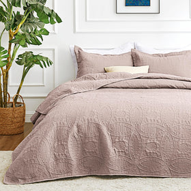 Love's cabin twin quilt burlwood coin pattern for all-season comfort.
