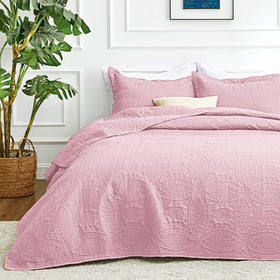 Love's cabin twin quilt set pink coverlet adds cozy color and easy care.