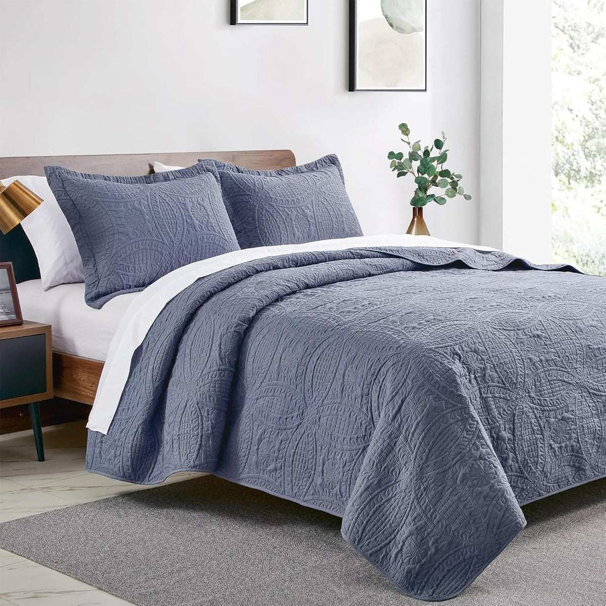 Love's cabin quilt set shown in a coordinated bedroom for easy decor coordination.