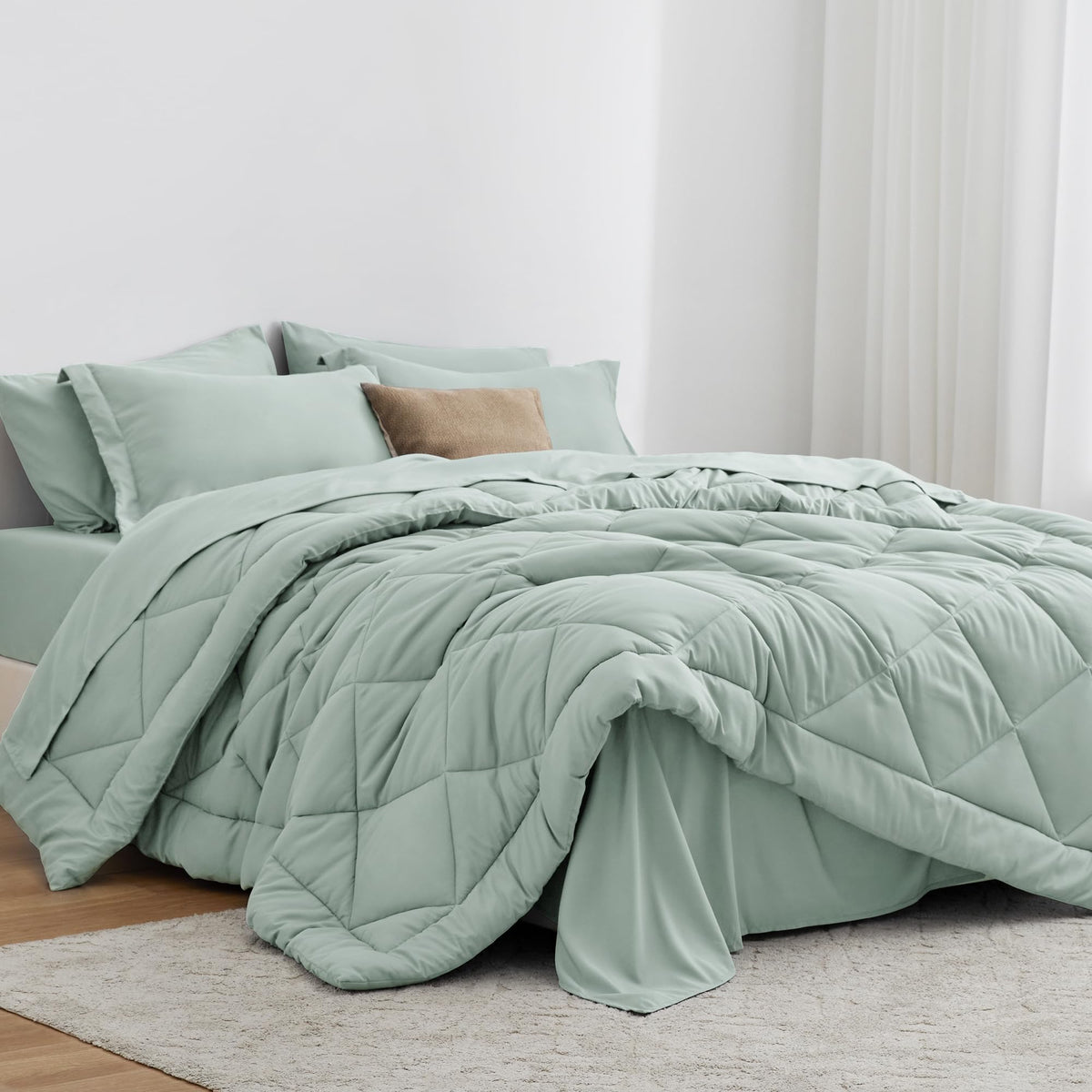 Love's cabin Aqua comforter close-up highlighting soft, breathable fabric for all-season coziness.