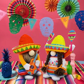 Lovinland Cinco de Mayo gnome duo for shelves and desks enhances festive mood