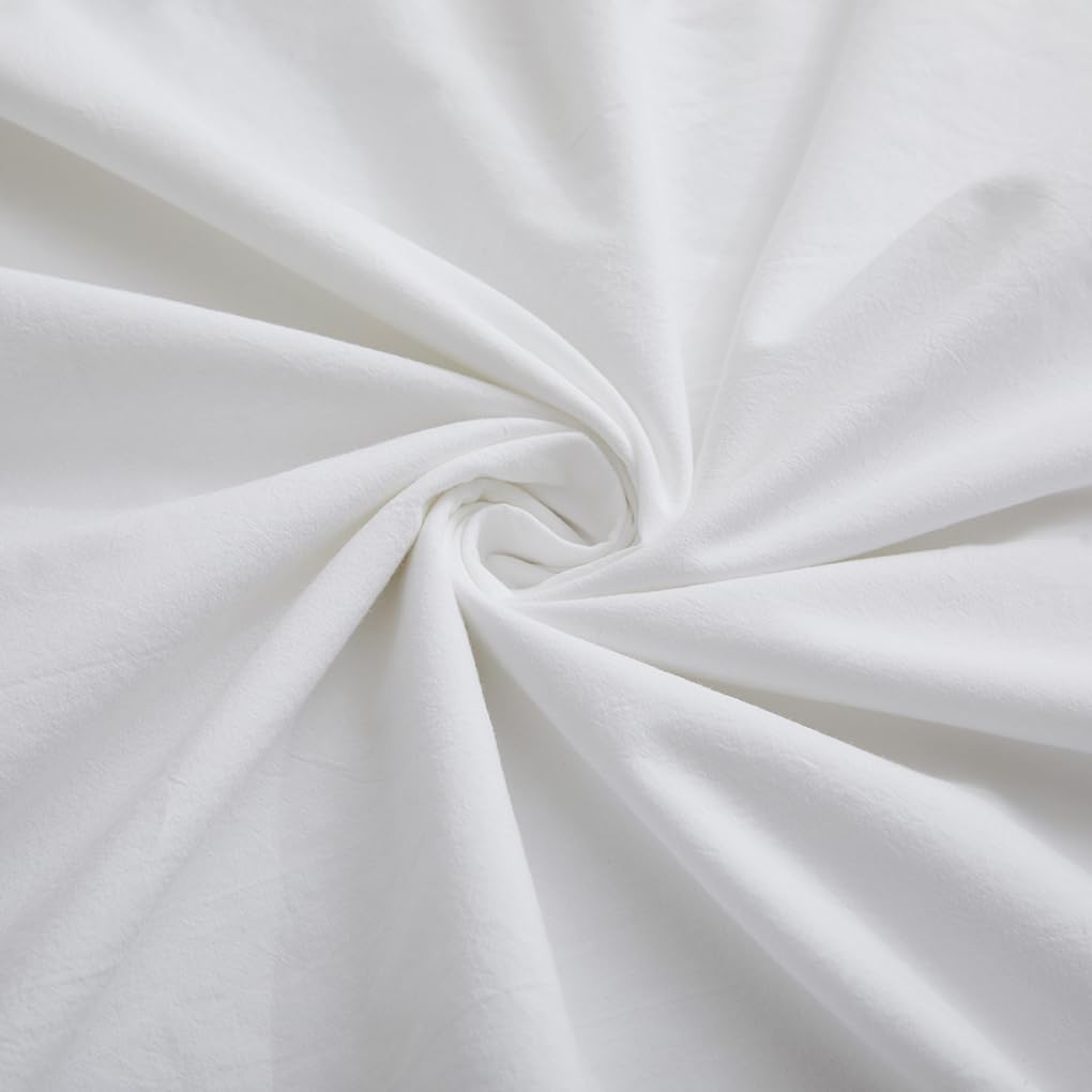 LOVQUE interior corner ties keep the duvet insert secure.