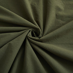 Set displayed on a bed with natural, linen-like finish.