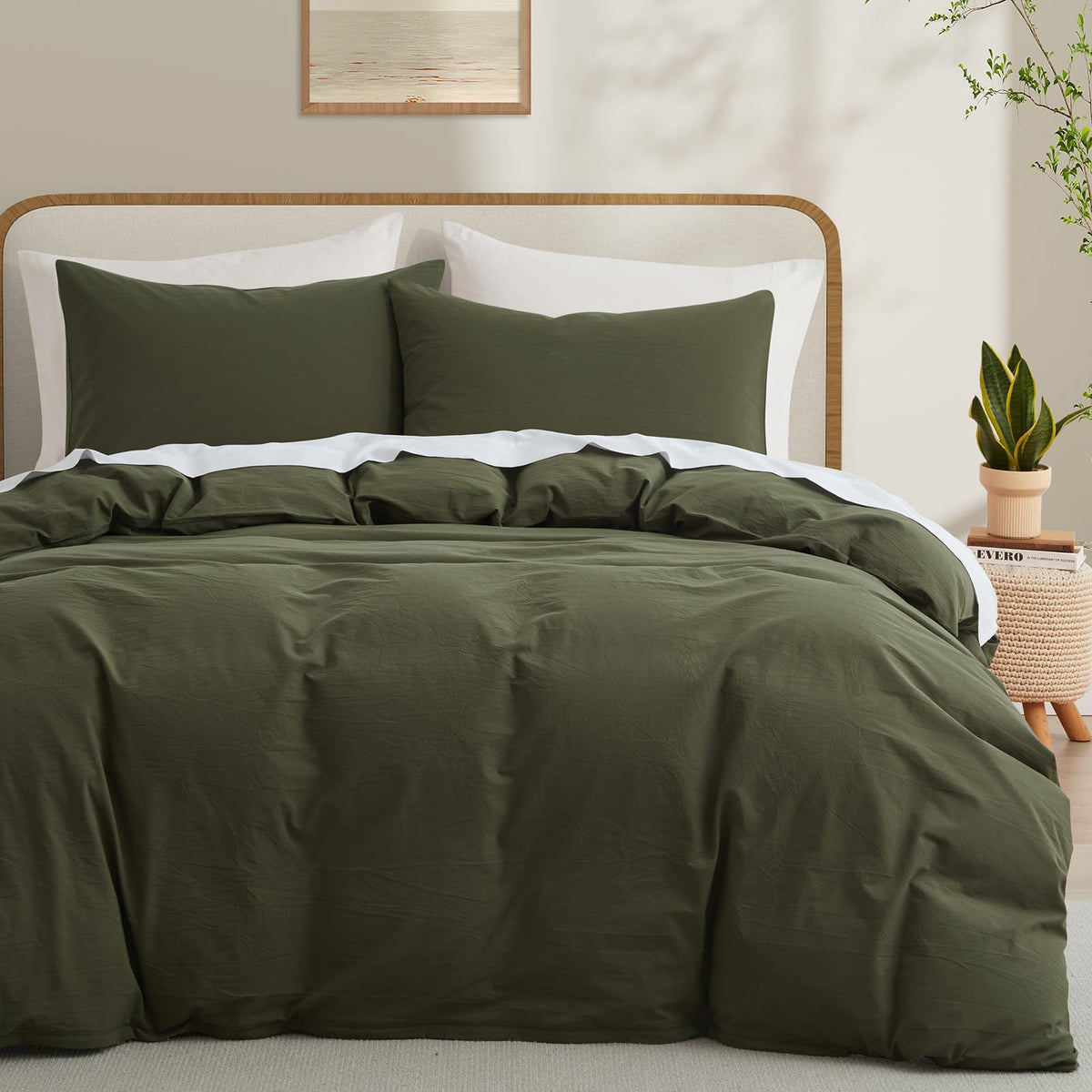 LOVQUE olive-green cotton duvet cover in queen size with soft, breathable fabric.