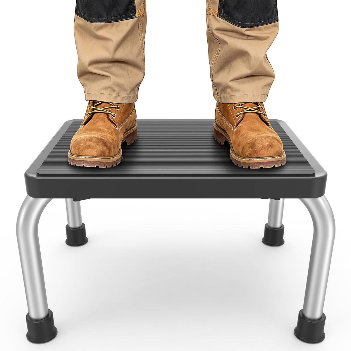 Loyoda step stool anti-slip platform close-up for secure footing.