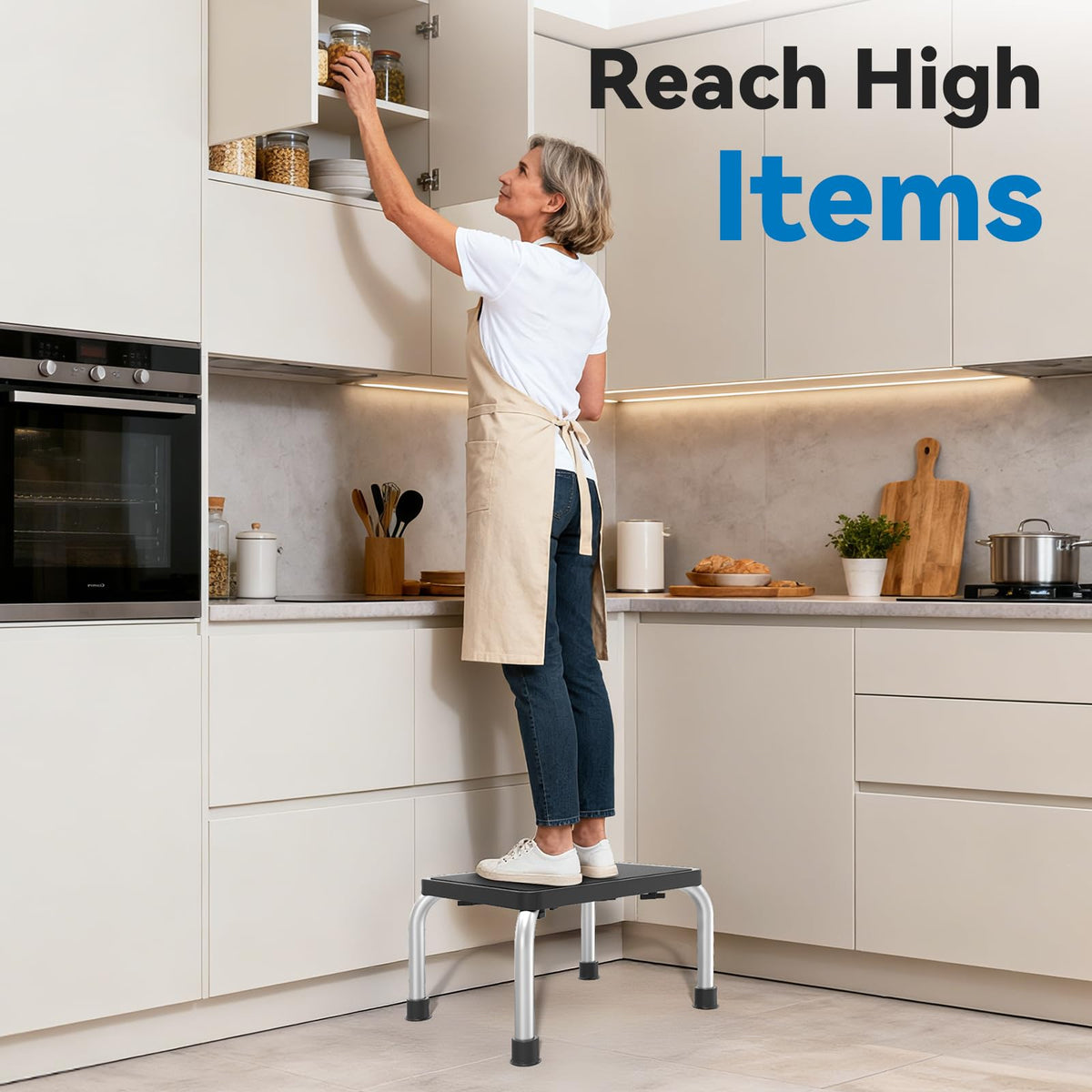 Loyoda step stool 350lbs capacity close-up emphasizing strength.