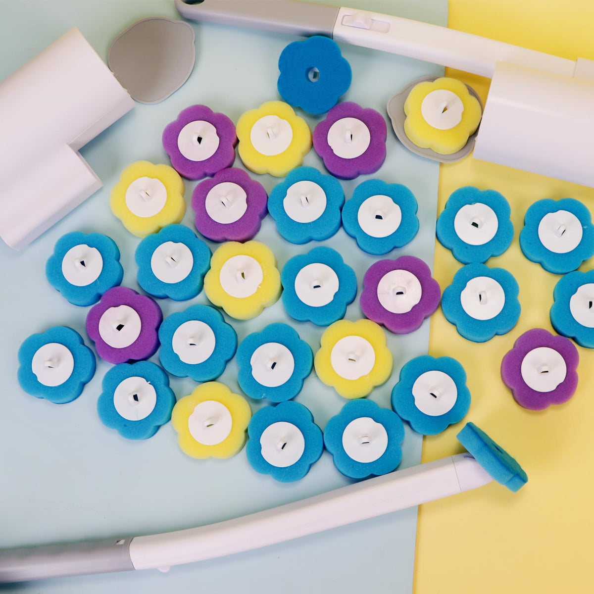 Luluaday disposal system minimizes mess with easy waste disposal.