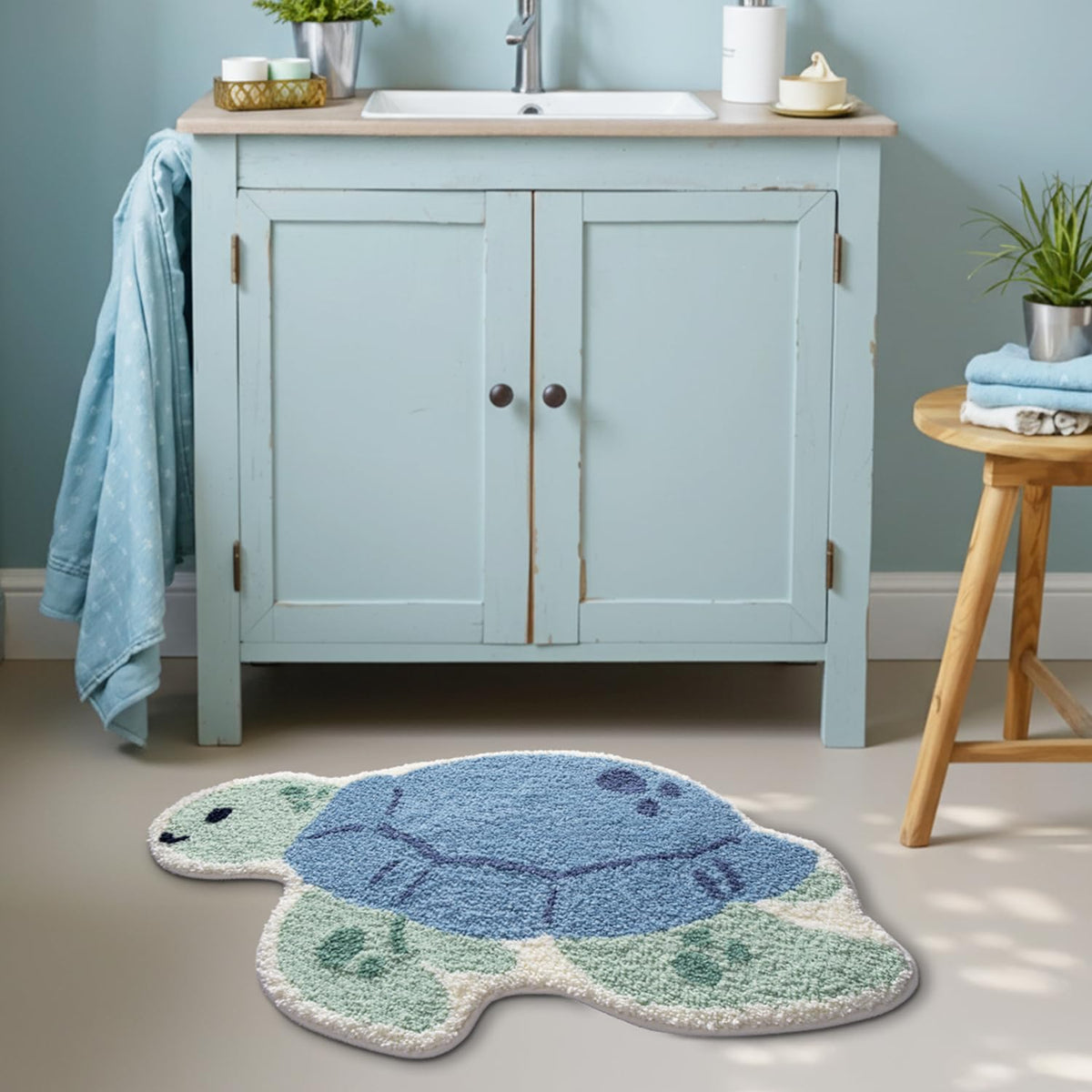 LUMI sea turtle bath rug in cozy blue tones for bathroom decor