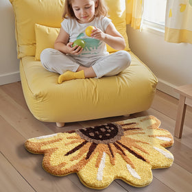 LUMI machine-washable sunflower rug for easy, quick cleaning.
