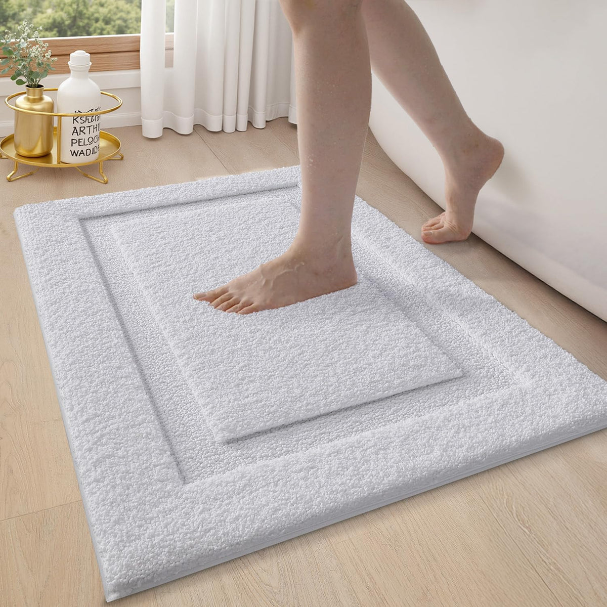 LUMI ultra-soft bath rug front view shows plush comfort and clean design.