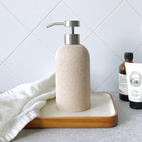 Lunestella resin body provides sturdy, breakage-resistant construction.