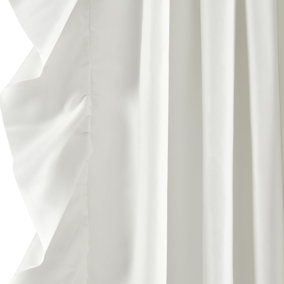 Lush Decor Reyna curtains filter sunlight for a soft, welcoming glow