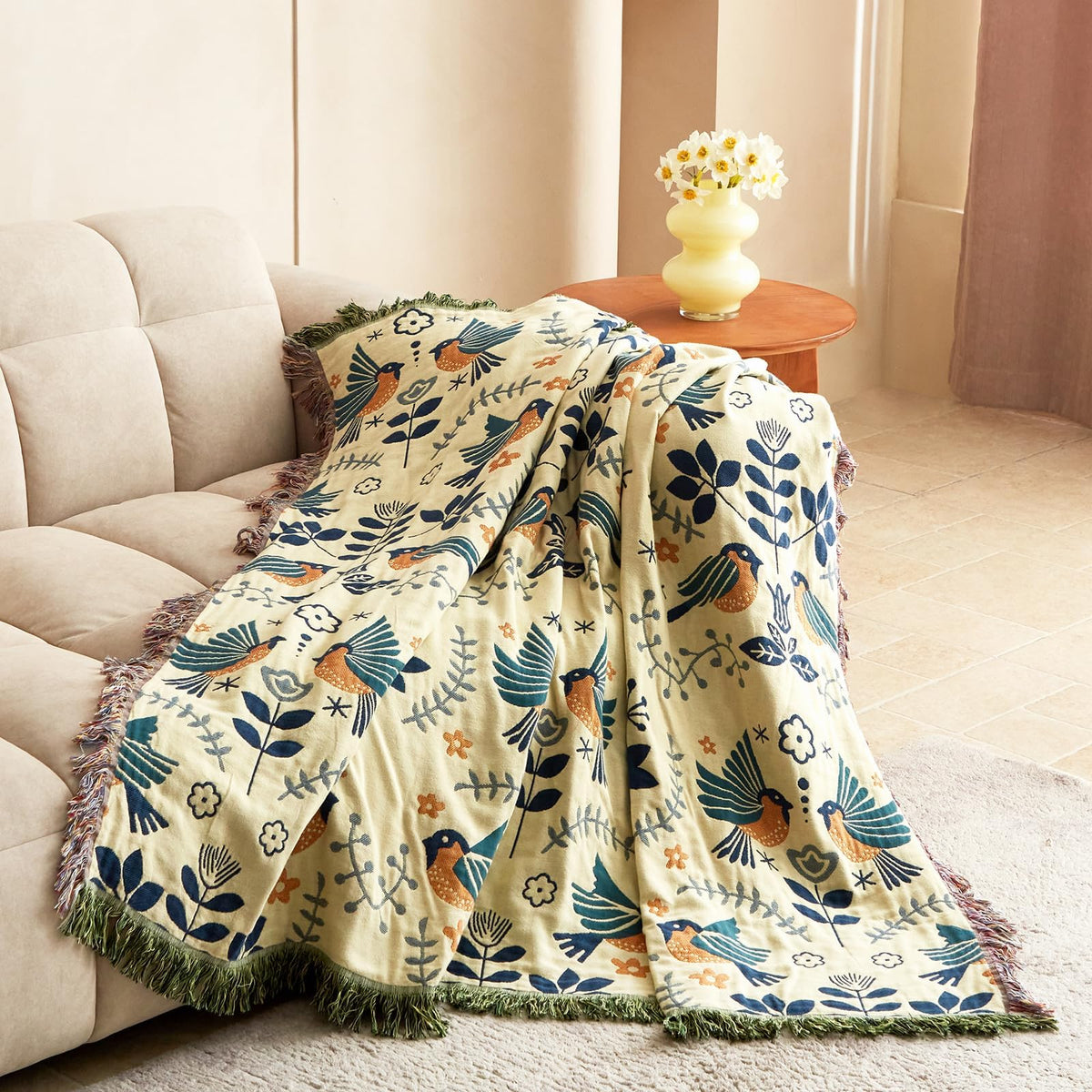 Ideal LUTBM gift for birthdays or hosts with stylish taste