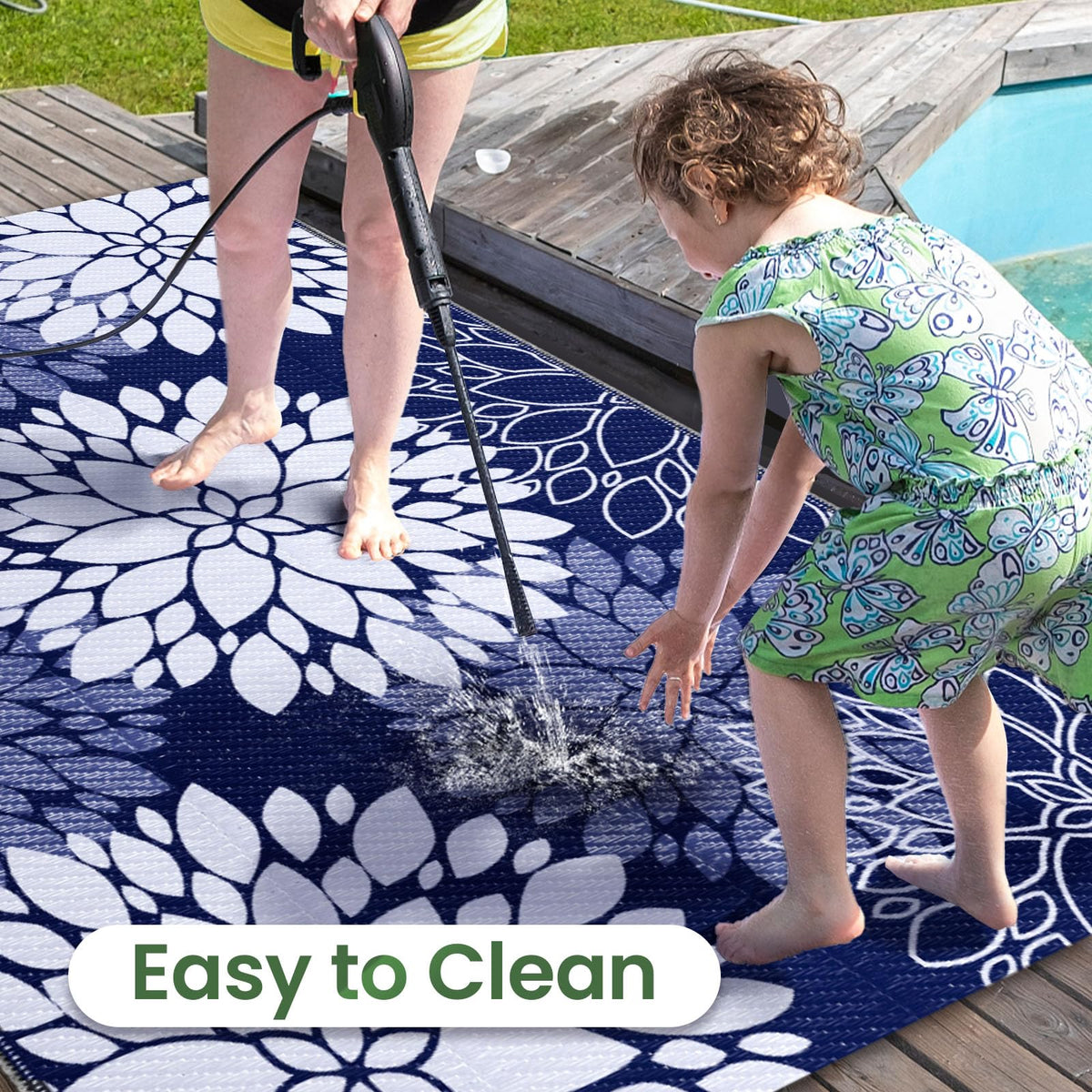 LuxStep Outdoor Rug ultra-lightweight and portable for easy packing and trips.