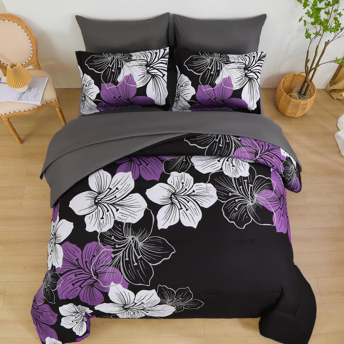 Luxudecor soft microfiber fabric feels gentle and cozy.