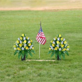 LVXINLI memorial bouquet setup suitable for holidays and remembrance