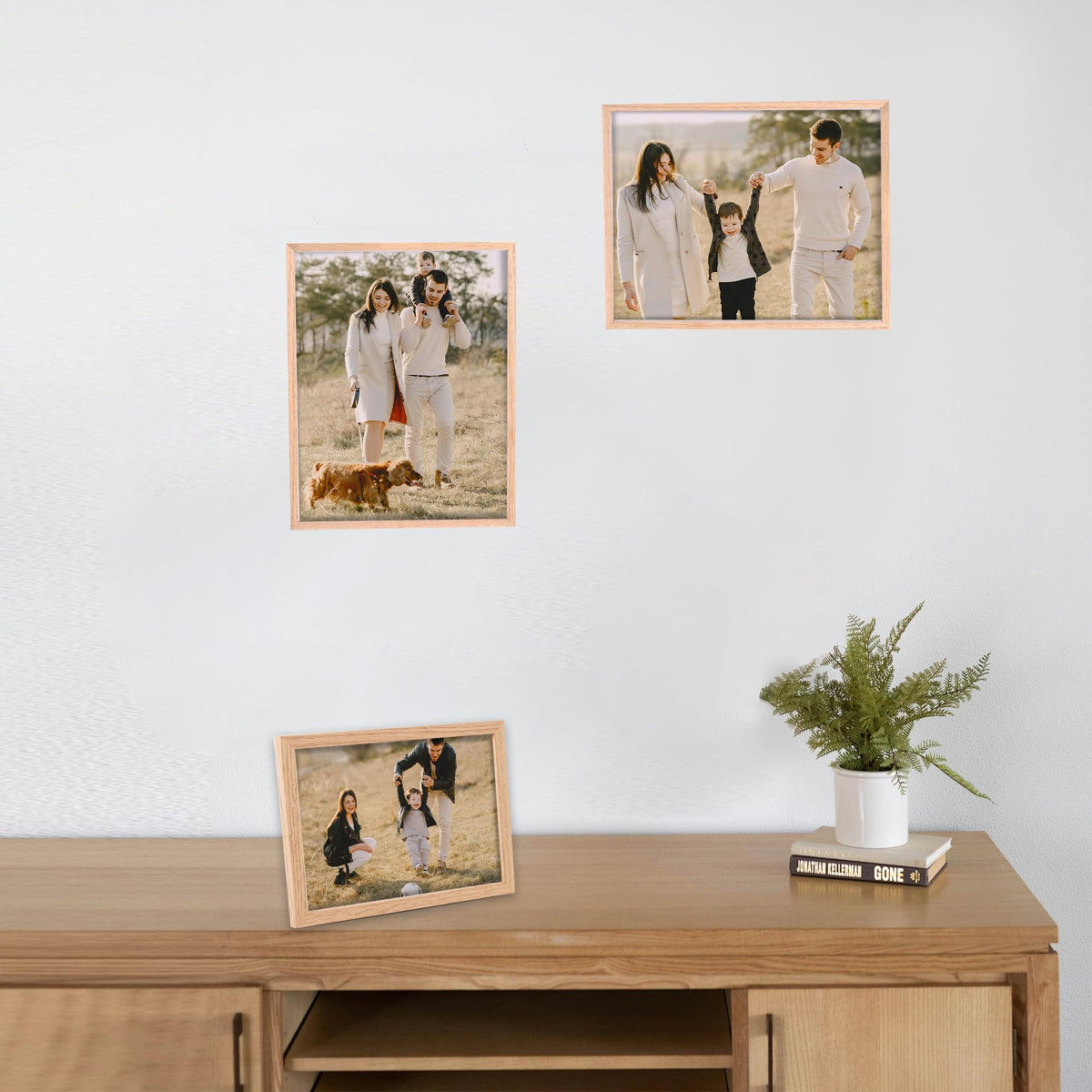 LYYYXGYP wooden frame suitable for diplomas and certificates with a professional touch.