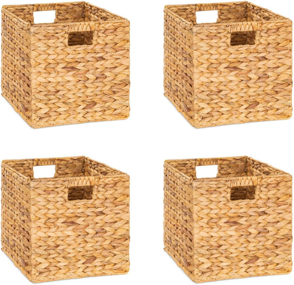 M4DECOR water hyacinth basket close-up weave for natural storage.