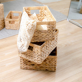 M4DECOR kitchen organizer basket stores utensils and towels with a natural touch