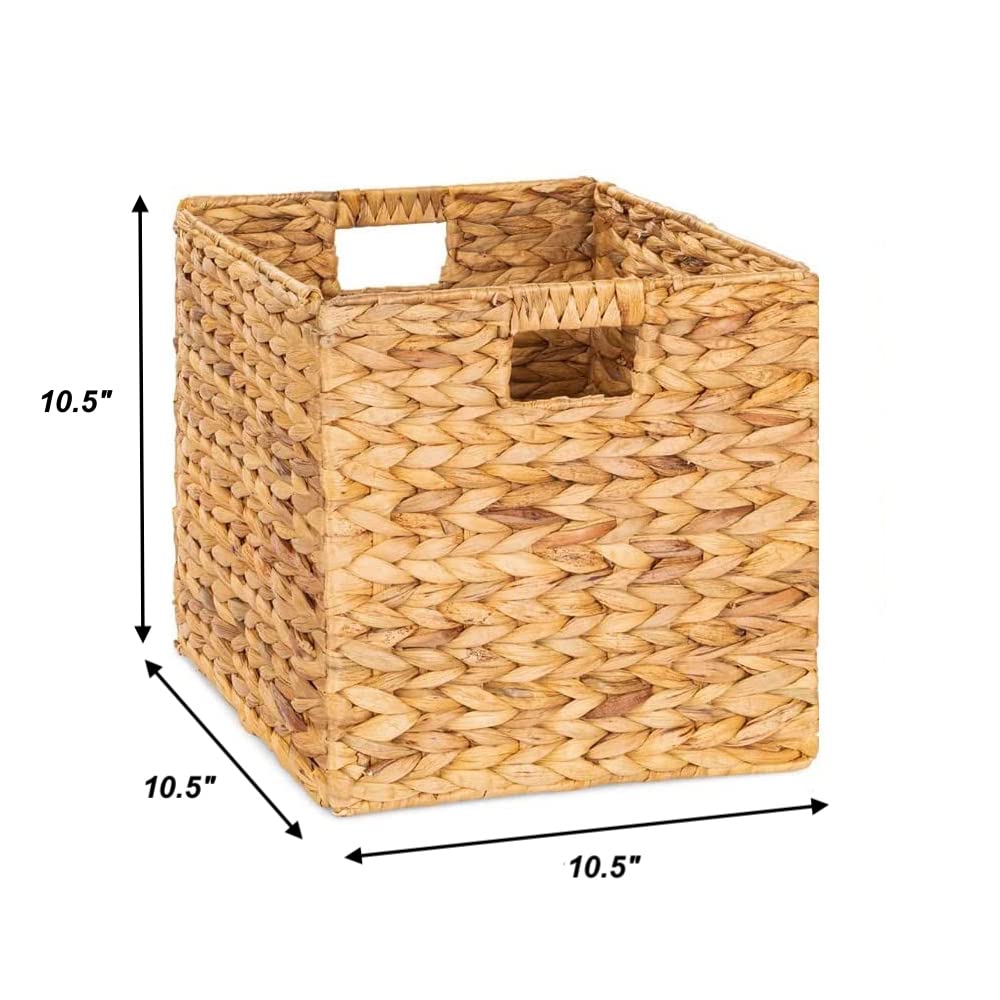 M4DECOR wicker cube with handles for easy shelf access.