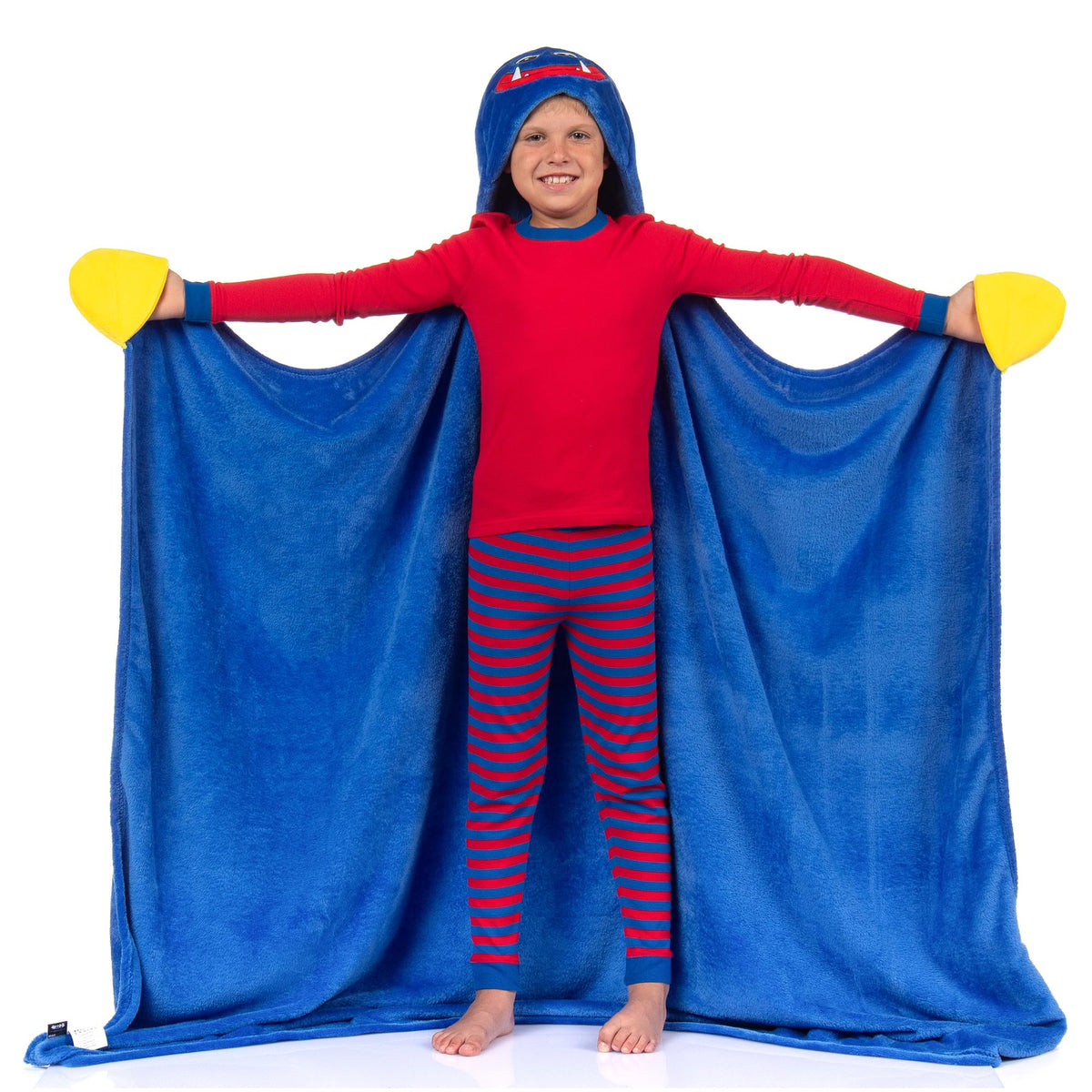 Generous 50 by 60 inch Mad Engine Poppy Playtime blanket ready for lounging