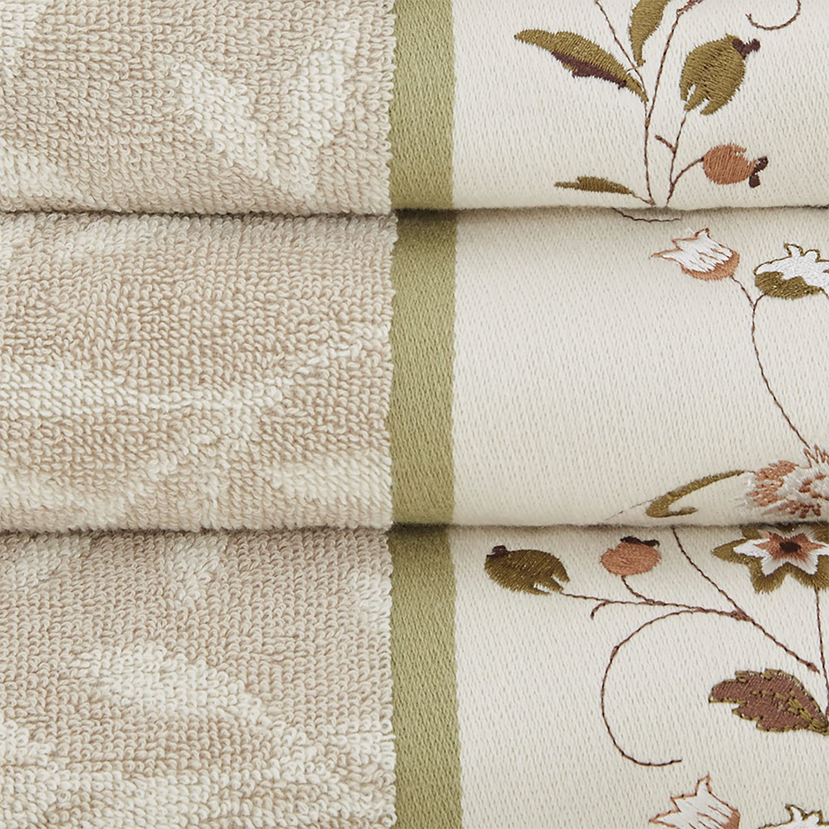 Madison Park Serene hand towels 16x28 offer everyday softness.