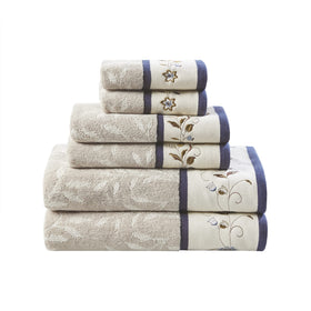 Madison Park Serene jacquard leaf pattern towel for refined bathroom decor